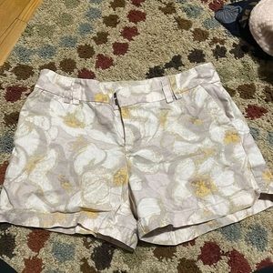 Floral pattern loft shorts for women size 4